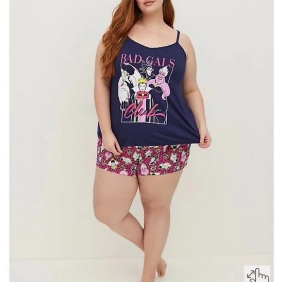 2 SET DISNEY VILLIANS BAD GALS PJS - Picture 1 of 5